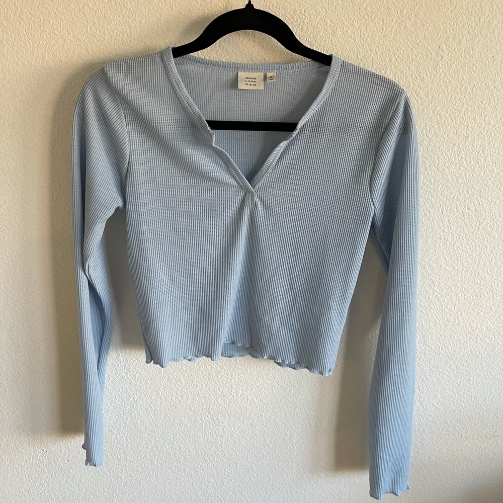 Tilly’s blue longe sleeve shirt